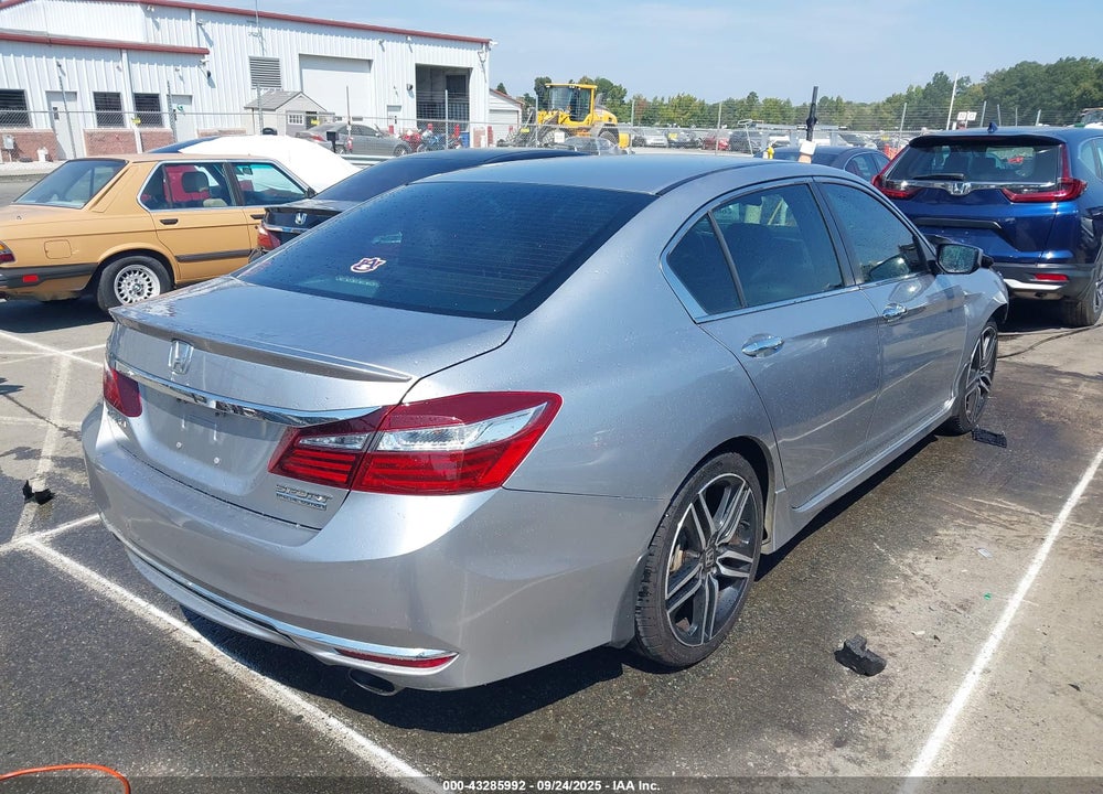 2017 HONDA ACCORD VIN: 1HGCR2F15HA171672