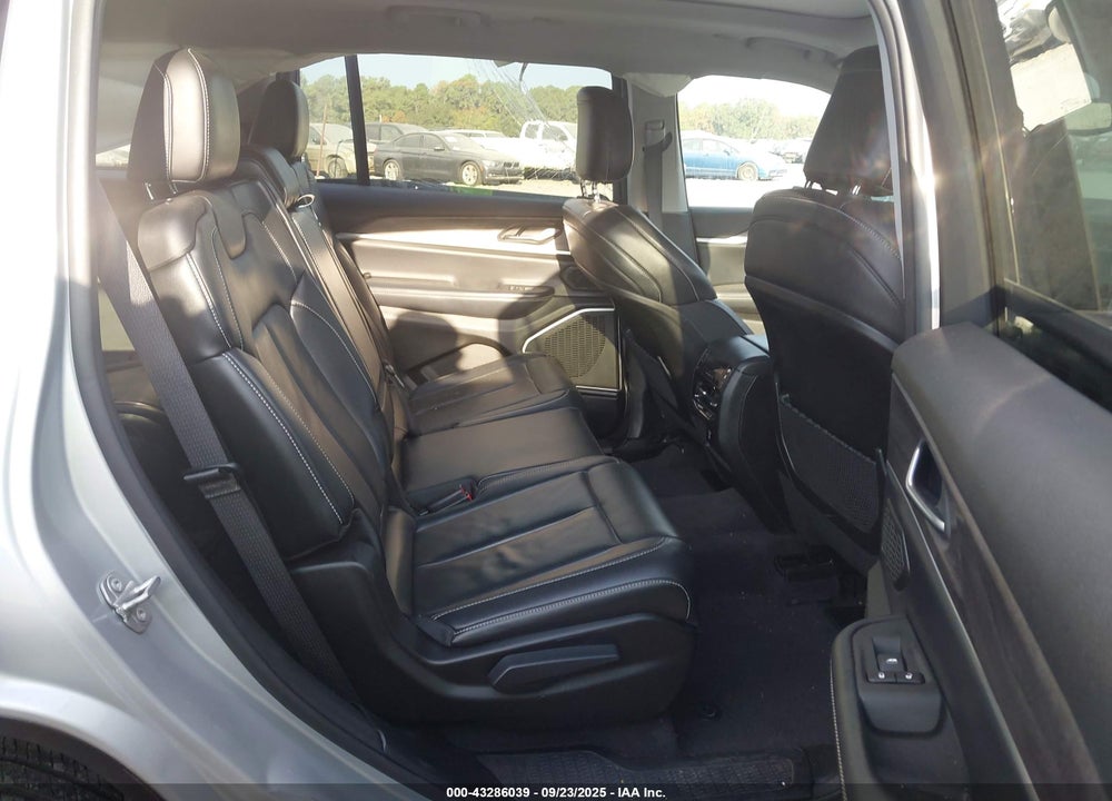 2021 JEEP GRAND CHEROKEE L LIMITED 4X4 VIN: 1C4RJKBG5M8189021