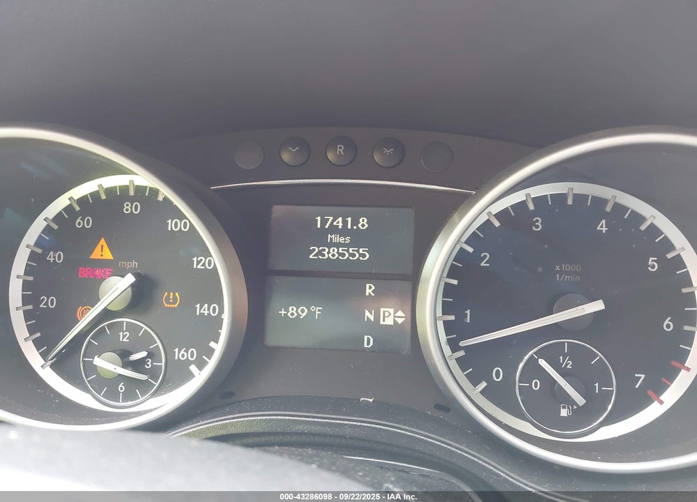 2011 MERCEDES-BENZ GL-CLASS VIN: 4JGBF8GE7BA652484