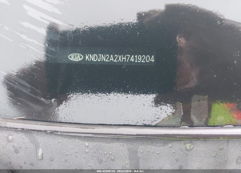 2017 KIA SOUL VIN: KNDJN2A2XH7419204