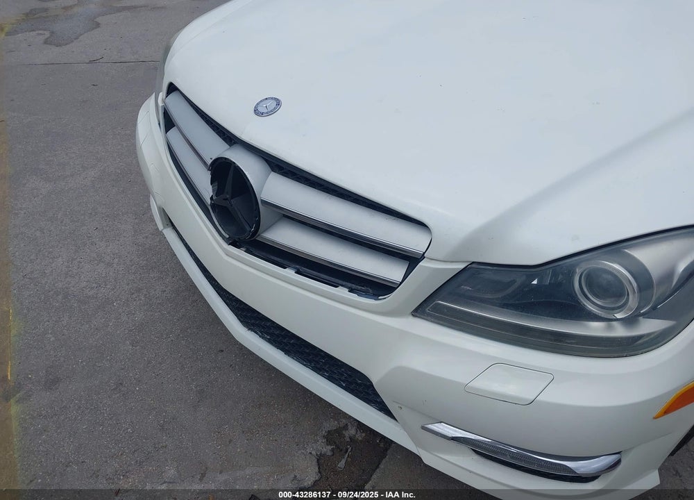 2012 MERCEDES-BENZ C 250 VIN: WDDGJ4HB4CF756706