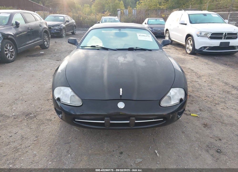1999 JAGUAR XK8 VIN: SAJGX2043XC039751