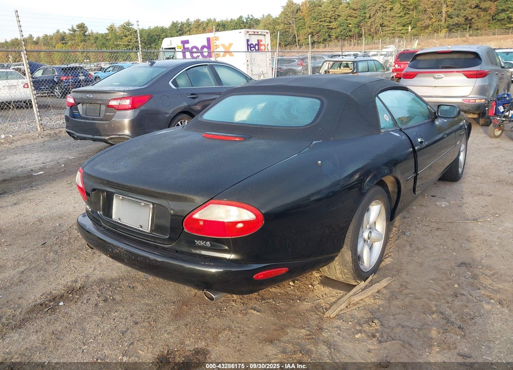1999 JAGUAR XK8 VIN: SAJGX2043XC039751