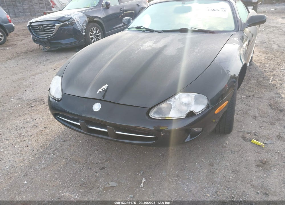 1999 JAGUAR XK8 VIN: SAJGX2043XC039751