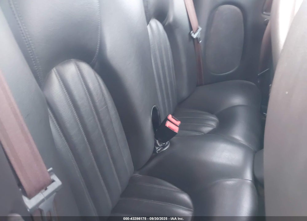 1999 JAGUAR XK8 VIN: SAJGX2043XC039751