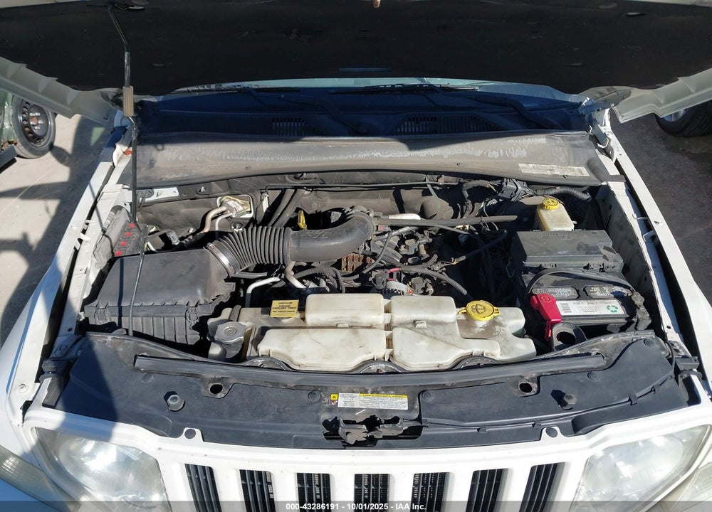2008 JEEP LIBERTY SPORT VIN: 1J8GN28KX8W193180