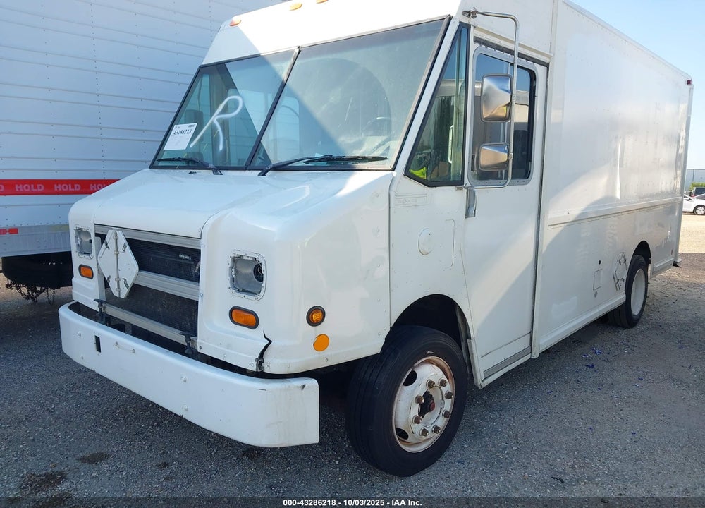 2001 FREIGHTLINER CHASSIS VIN: 4UZAANBW71CH52728
