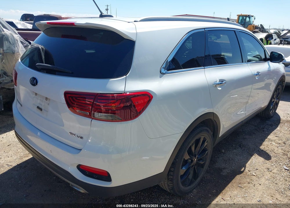 2020 KIA SORENTO 3.3L EX VIN: 5XYPH4A53LG681083