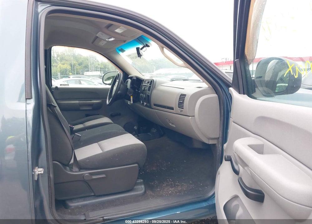 2009 CHEVROLET SILVERADO 1500 WORK TRUCK VIN: 1GCEK14C89Z118669