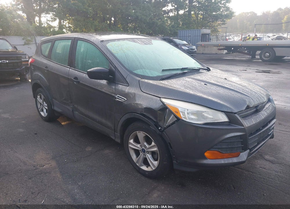 2015 FORD ESCAPE S VIN: 1FMCU0F74FUA48281