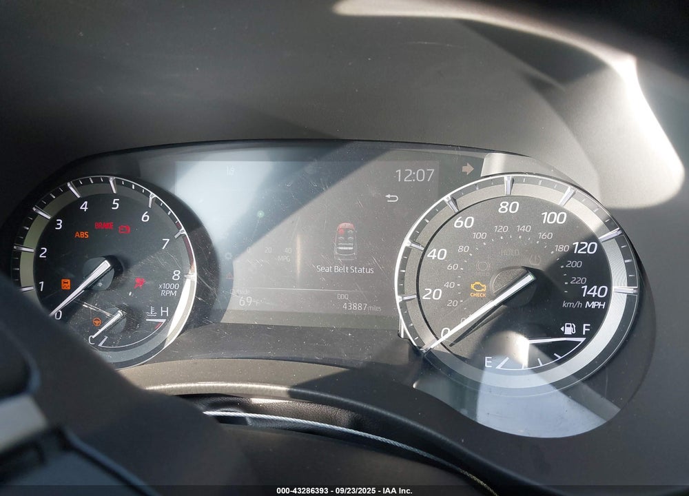 2021 TOYOTA HIGHLANDER XLE VIN: 5TDGZRBH8MS058131