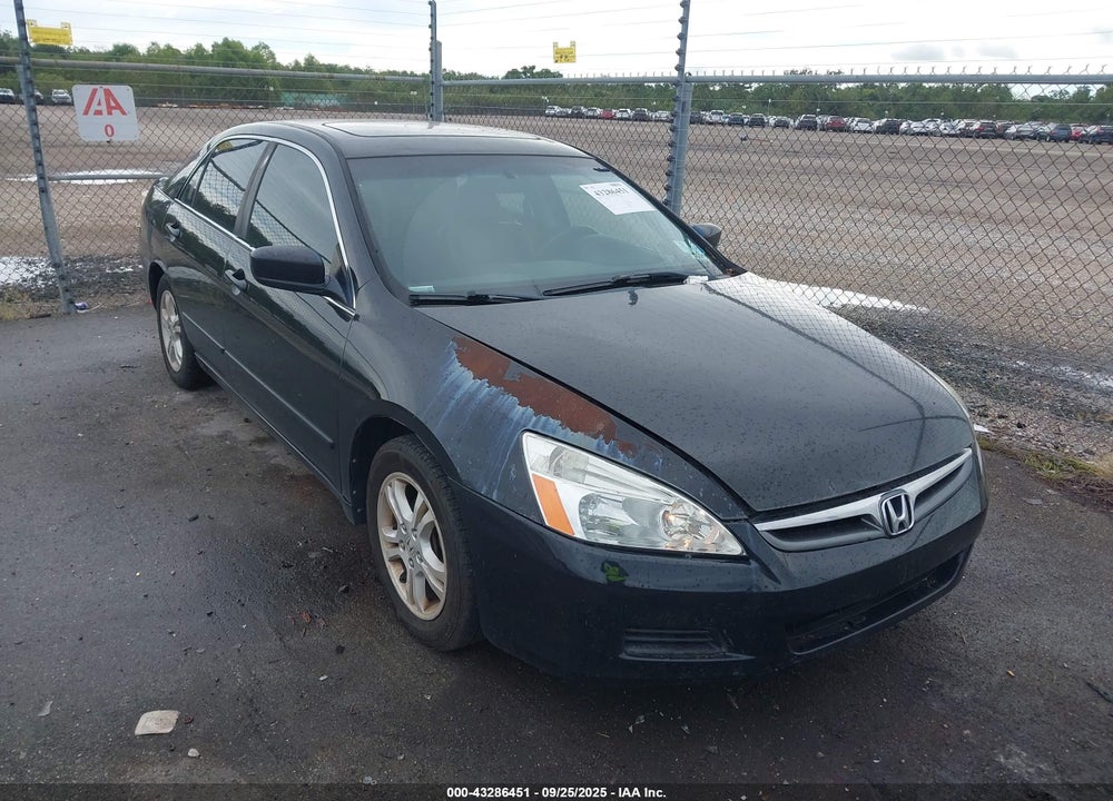 2007 HONDA ACCORD 2.4 EX VIN: 1HGCM56887A102521