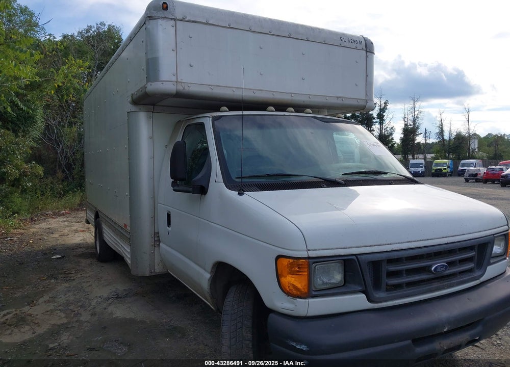 2007 FORD E-450 CUTAWAY VIN: 1FDXE45S07DA81145