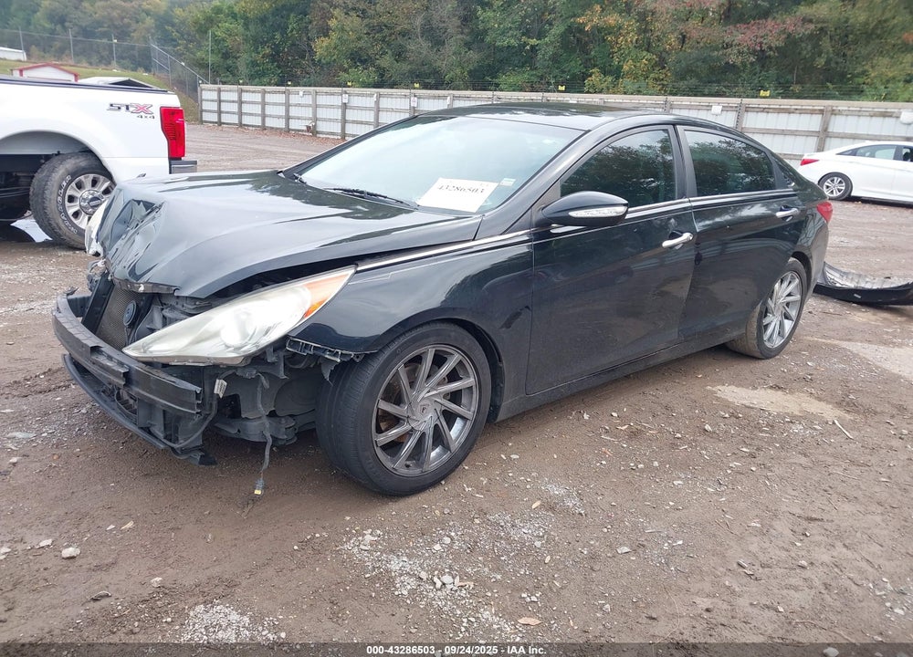2011 HYUNDAI SONATA VIN: 5NPEC4AC5BH031859