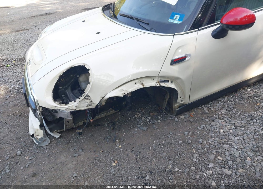 2017 MINI HARDTOP VIN: WMWXU3C55H2D32429