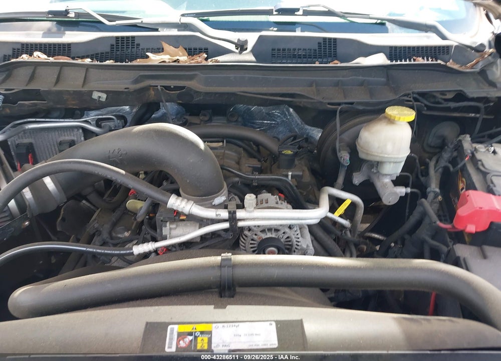 2017 RAM 1500 NIGHT  4X4 6'4 BOX VIN: 1C6RR7UT6HS620014