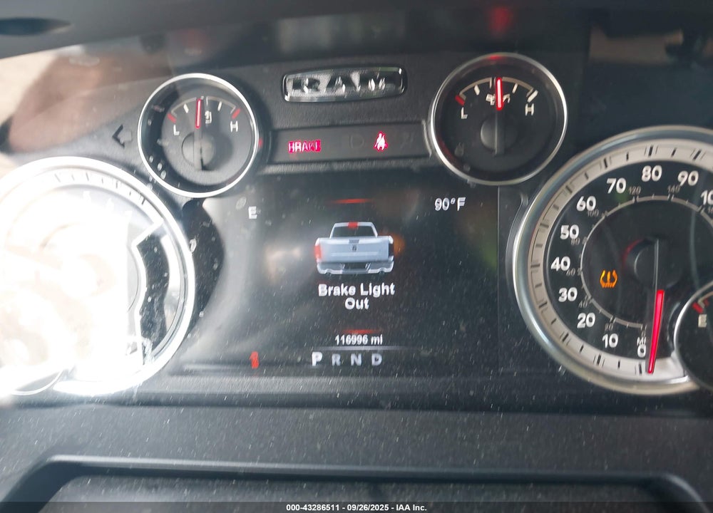 2017 RAM 1500 NIGHT  4X4 6'4 BOX VIN: 1C6RR7UT6HS620014