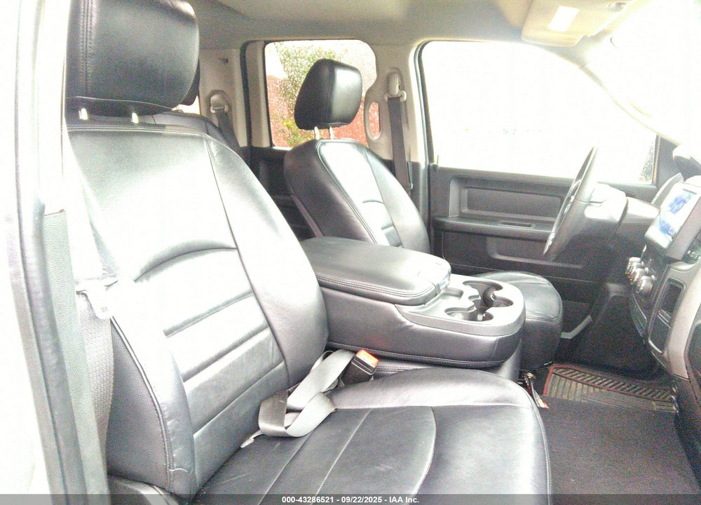 2020 RAM 1500 CLASSIC TRADESMAN 4X2 6'4 BOX VIN: 1C6RR6FG5LS118274