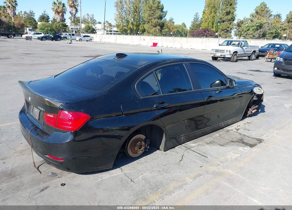 2013 BMW 328I VIN: WBA3A5C52DF352186