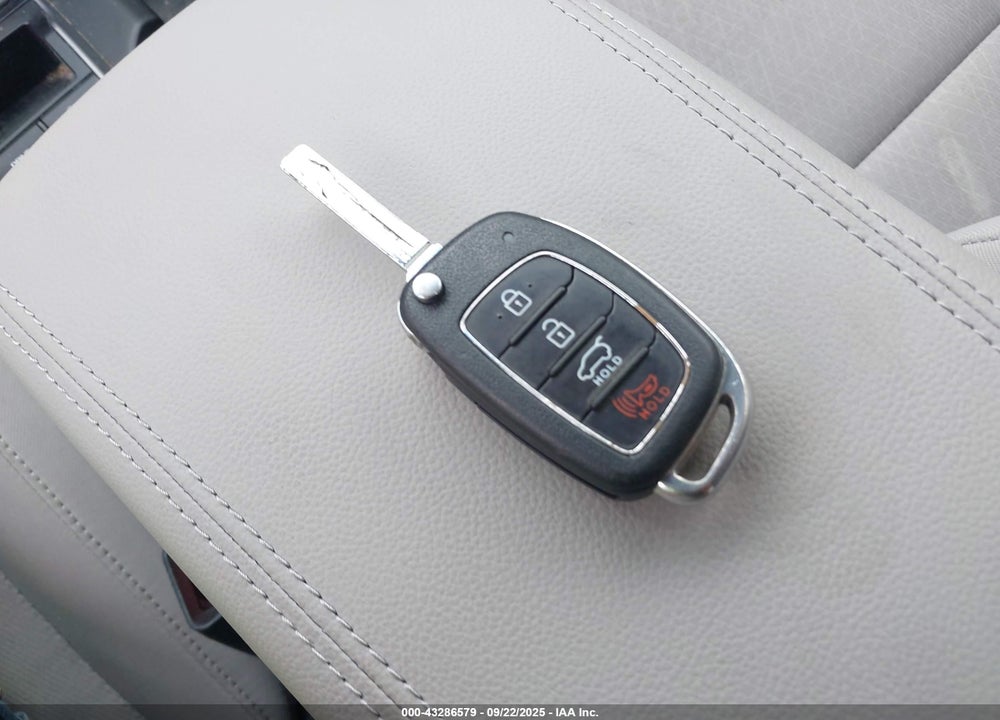 2018 HYUNDAI TUCSON VIN: KM8J3CA46JU802377