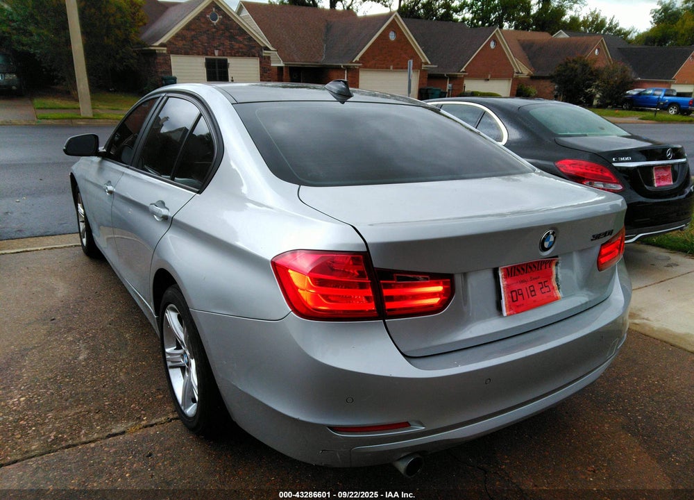 2014 BMW 320 I VIN: WBA3B1C59EK135538
