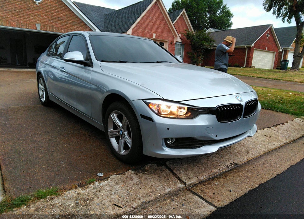 2014 BMW 320 I VIN: WBA3B1C59EK135538