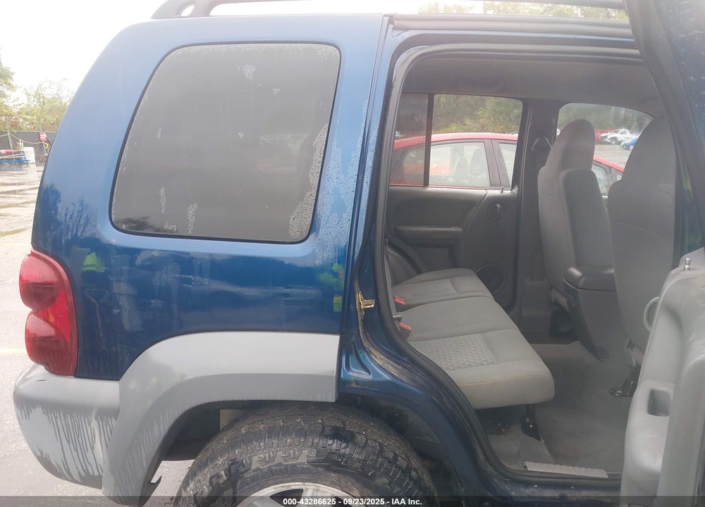 2005 JEEP LIBERTY SPORT VIN: 1J4GL48K25W602464