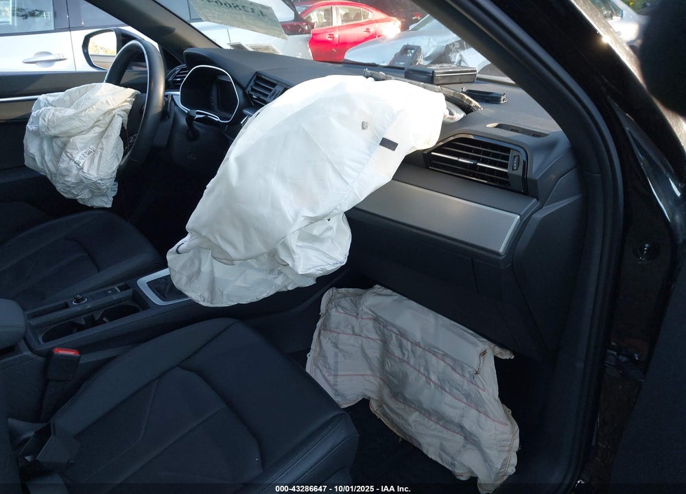 2022 AUDI Q3 VIN: WA1DECF39N1029160
