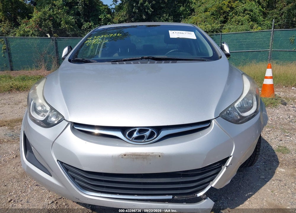 2016 HYUNDAI ELANTRA SE VIN: 5NPDH4AE8GH739156