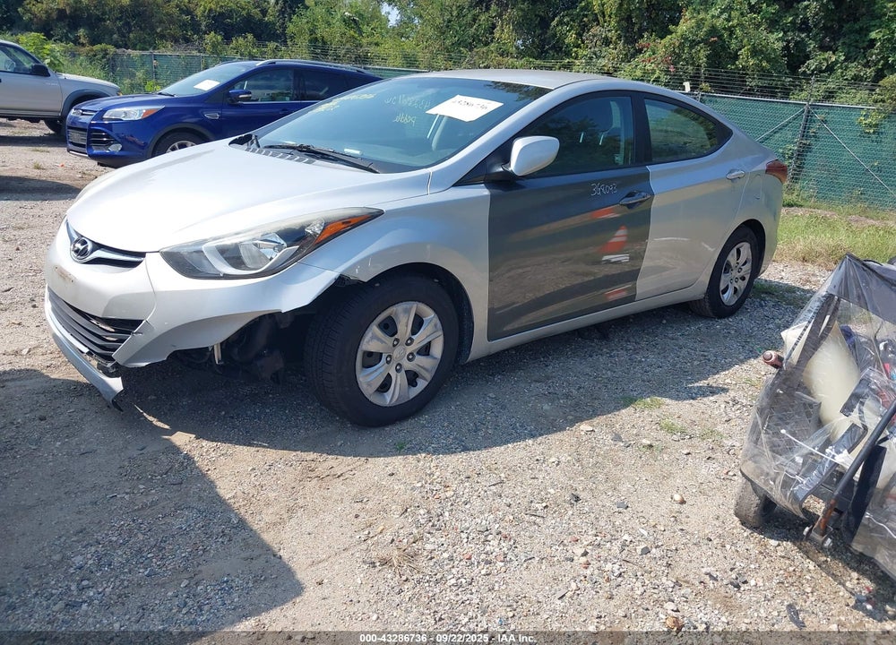 2016 HYUNDAI ELANTRA SE VIN: 5NPDH4AE8GH739156