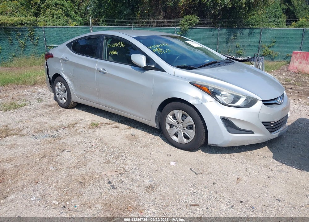 2016 HYUNDAI ELANTRA SE VIN: 5NPDH4AE8GH739156