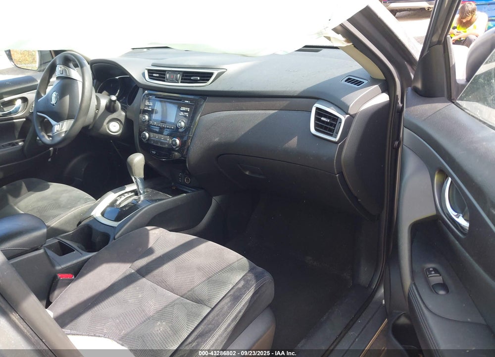 2016 NISSAN ROGUE SPORT VIN: JN8AT2MV0GW150490
