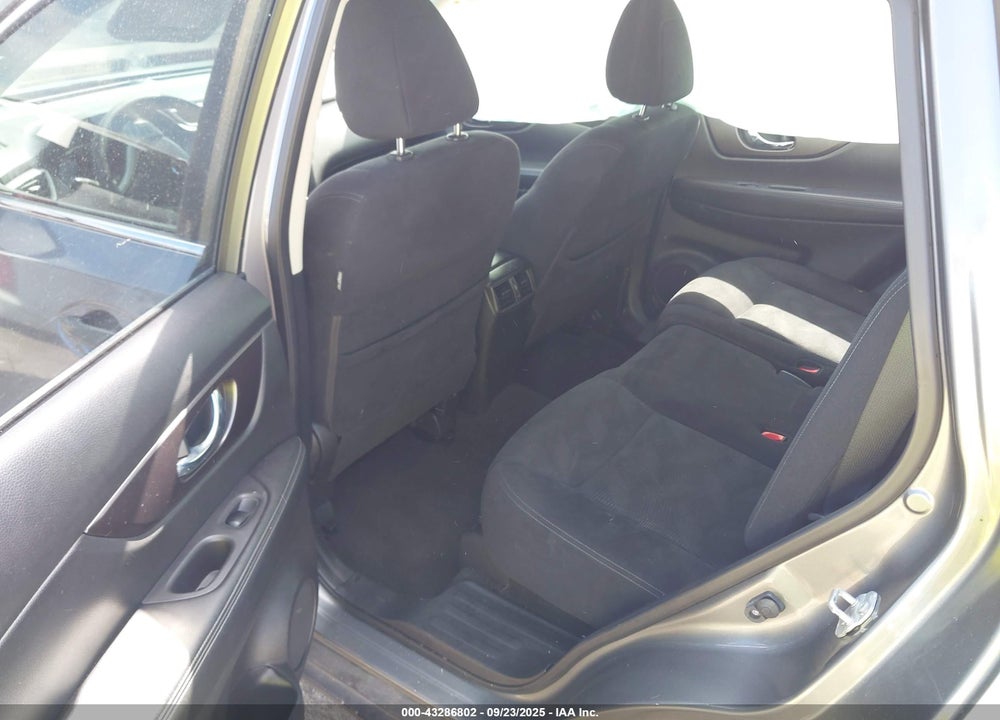 2016 NISSAN ROGUE SPORT VIN: JN8AT2MV0GW150490