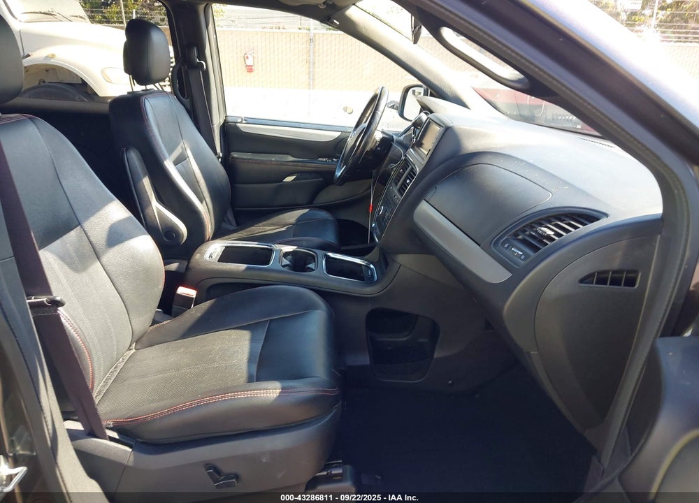 2016 DODGE GRAND CARAVAN R/T VIN: 2C4RDGEGXGR225388