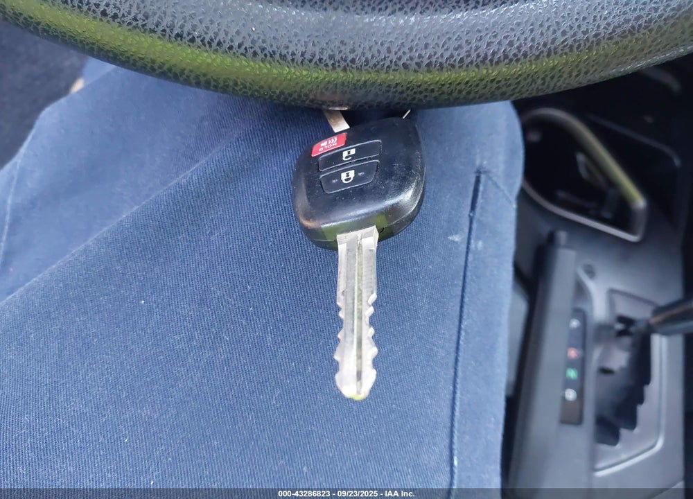 2018 TOYOTA RAV4 VIN: JTMZFREV7JJ745225