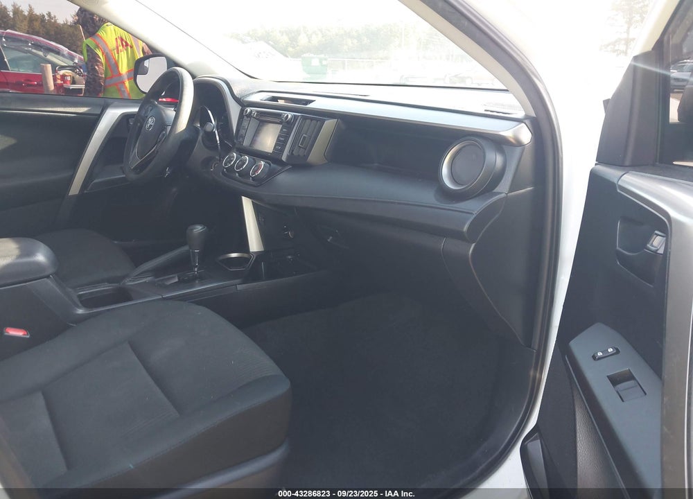 2018 TOYOTA RAV4 VIN: JTMZFREV7JJ745225