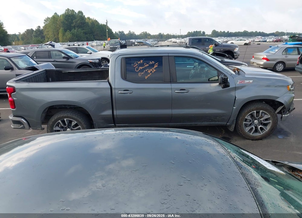 2021 CHEVROLET SILVERADO 1500 4WD SHORT BED LT VIN: 3GCUYDED9MG196454