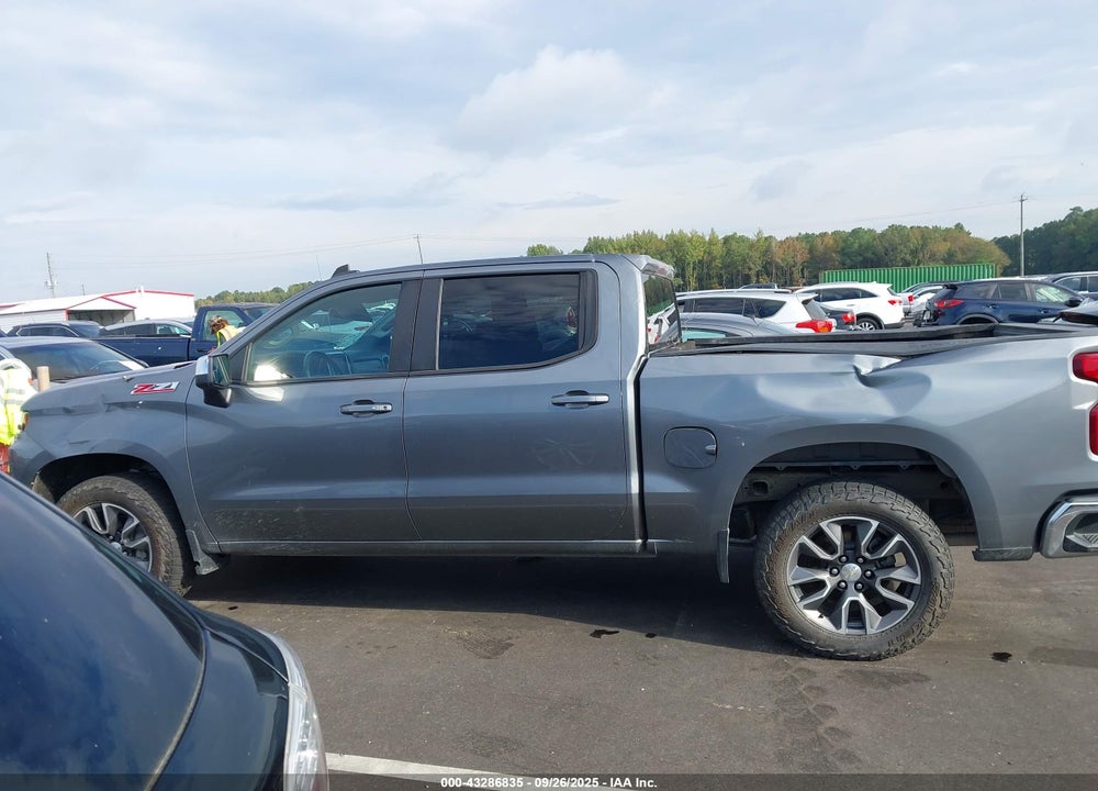 2021 CHEVROLET SILVERADO 1500 4WD SHORT BED LT VIN: 3GCUYDED9MG196454