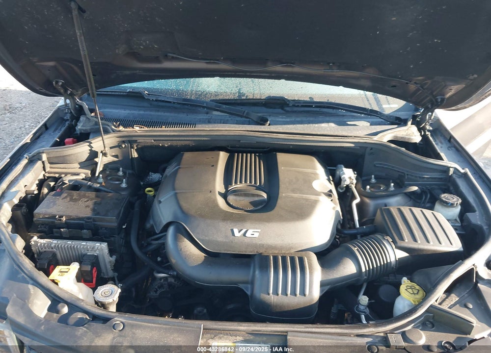 2015 JEEP GRAND CHEROKEE VIN: 1C4RJFBG2FC698314
