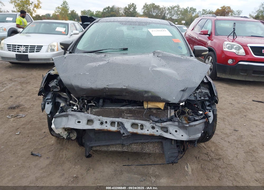 2015 FORD FOCUS VIN: 1FADP3K20FL264121