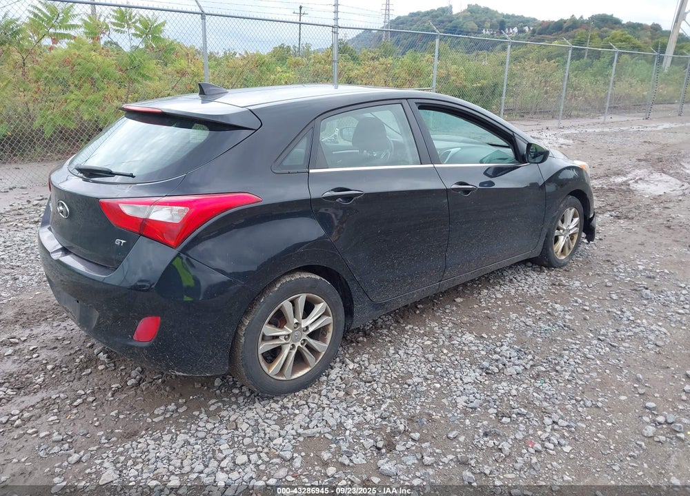 2013 HYUNDAI ELANTRA VIN: KMHD35LE5DU081763