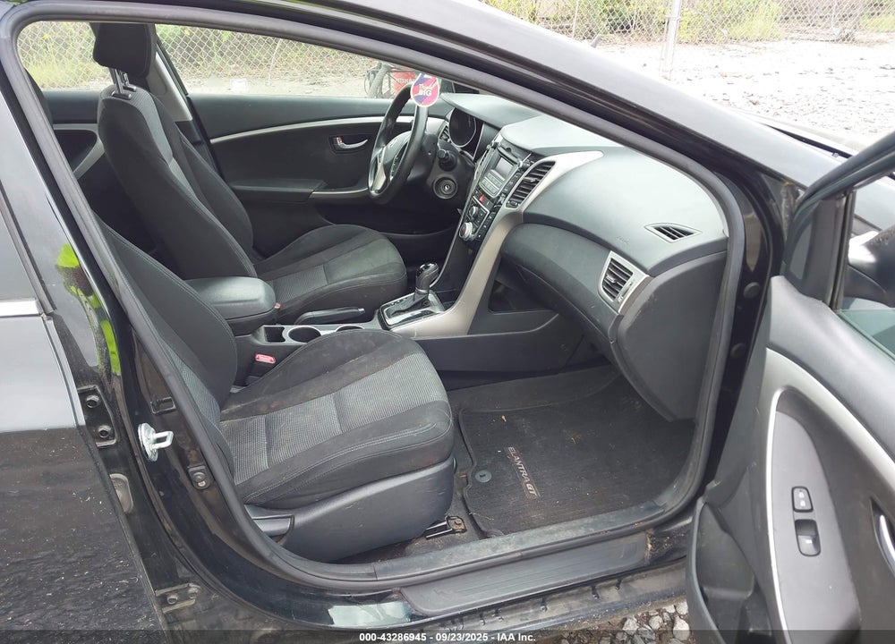 2013 HYUNDAI ELANTRA VIN: KMHD35LE5DU081763