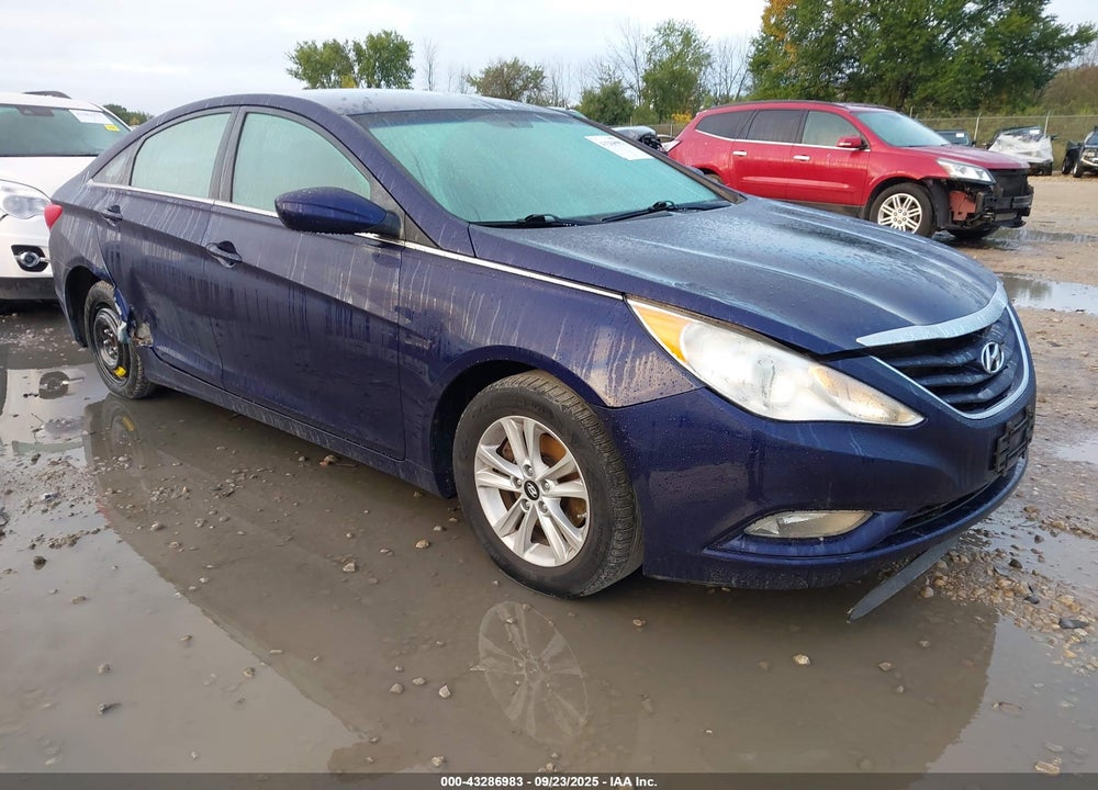 2013 HYUNDAI SONATA GLS VIN: 5NPEB4AC4DH803709