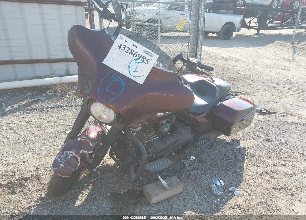 2018 HARLEY-DAVIDSON FLHXS STREET GLIDE SPECIAL VIN: 1HD1KRC10JB682230
