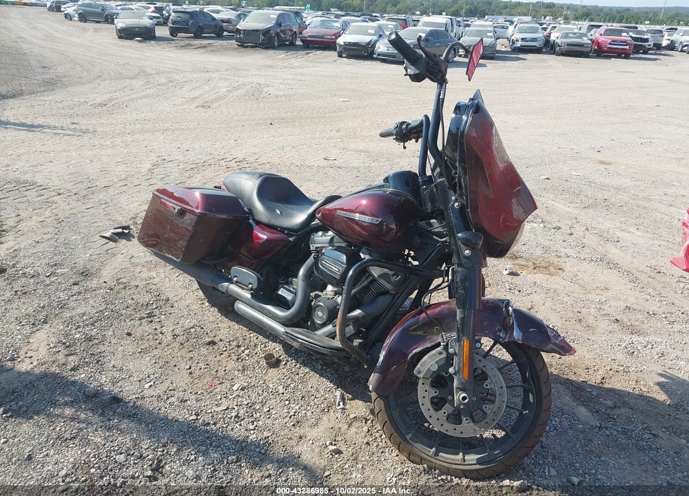2018 HARLEY-DAVIDSON FLHXS STREET GLIDE SPECIAL VIN: 1HD1KRC10JB682230