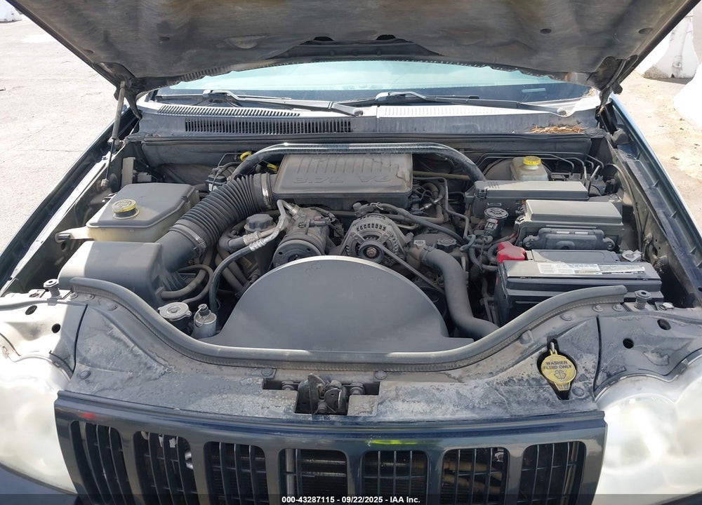 2005 JEEP GRAND CHEROKEE LAREDO VIN: 1J4GR48K95C540223