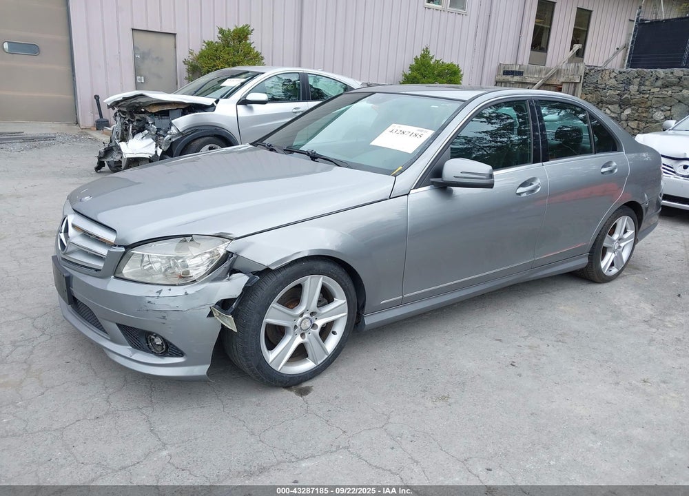 2010 MERCEDES-BENZ C CLASS VIN: WDDGF8BB2AR106818