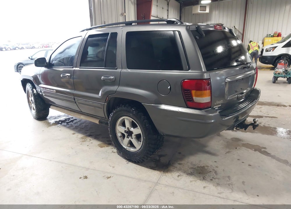 2002 JEEP GRAND CHEROKEE OVERLAND VIN: 1J8GW68J62C187428