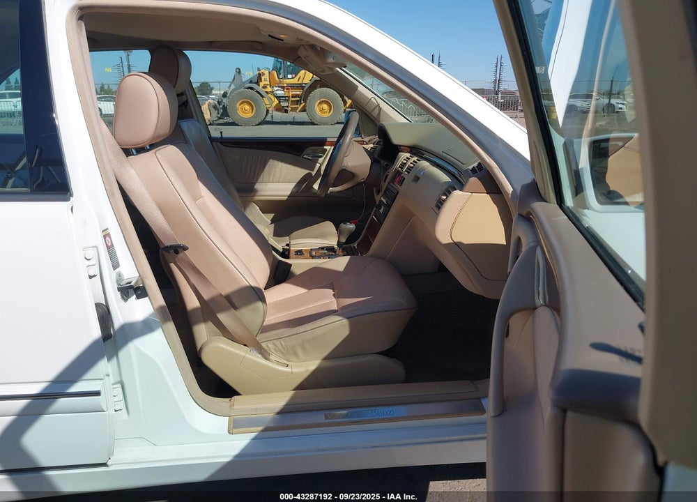 2000 MERCEDES-BENZ E 320 VIN: WDBJF65J2YB120890