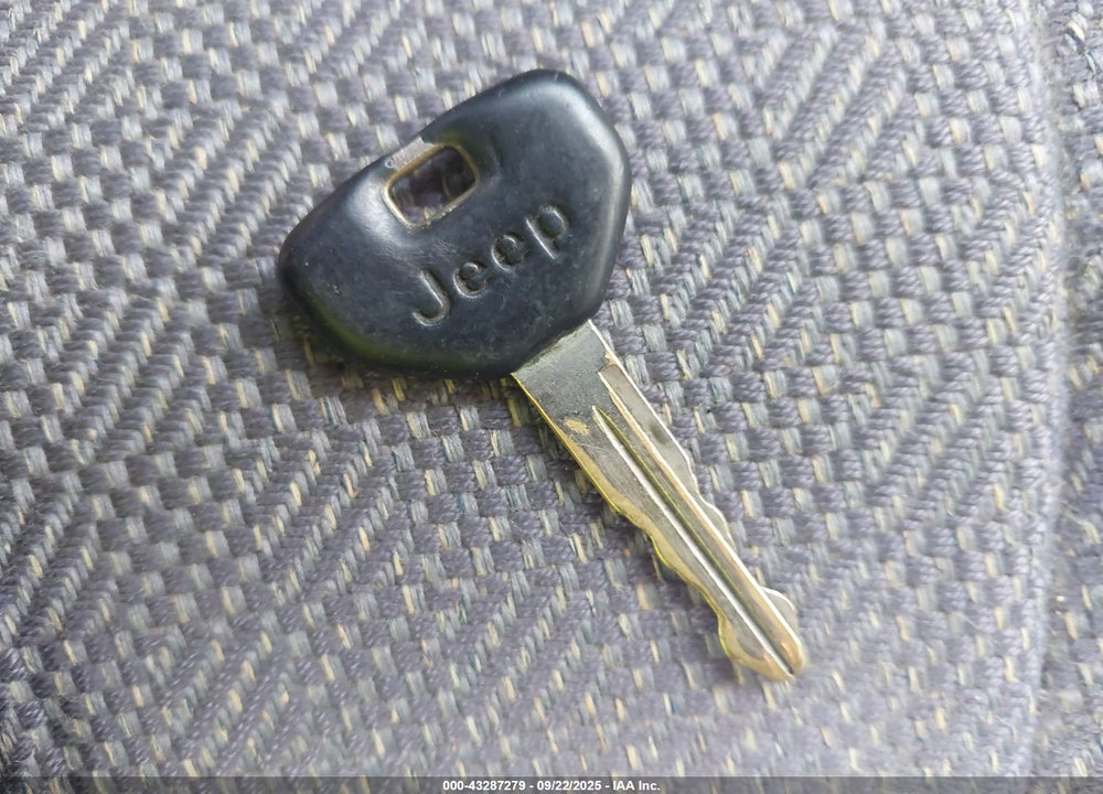 1997 JEEP CHEROKEE COUNTRY VIN: 1J4FT78S7VL522169